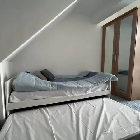 شقة Mensija Nr 1 *